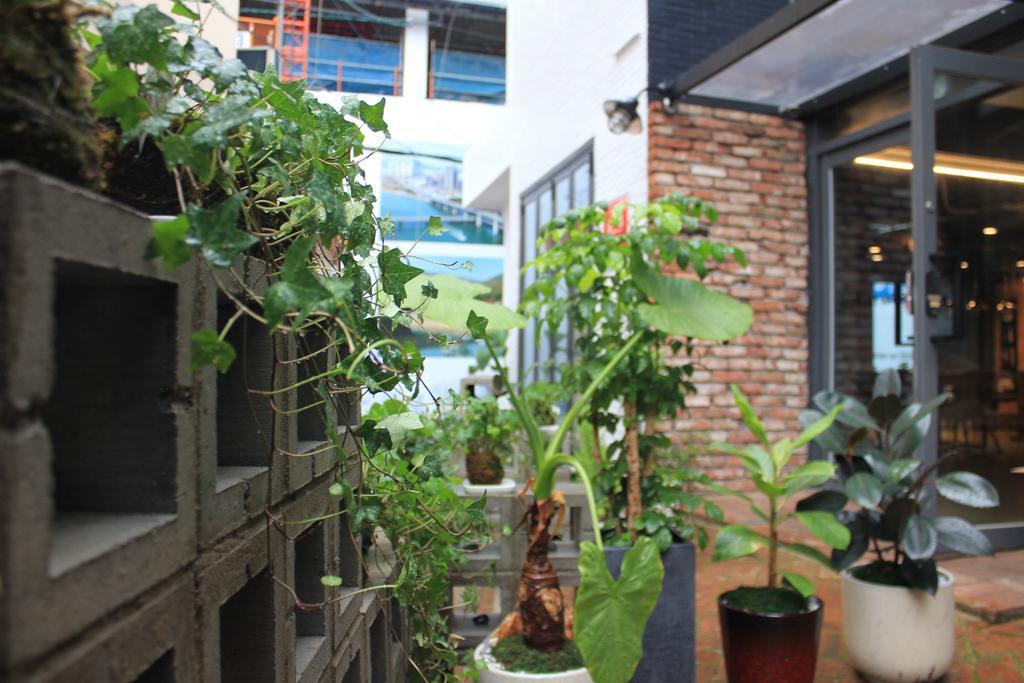 Albergue Good Day Mate Ciudad Metropolitana de Ciudad Metropolitana de Busan Exterior foto